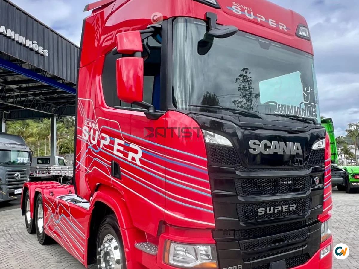 SCANIA R-500 A 6x4 2p 2024 com RETARDER
