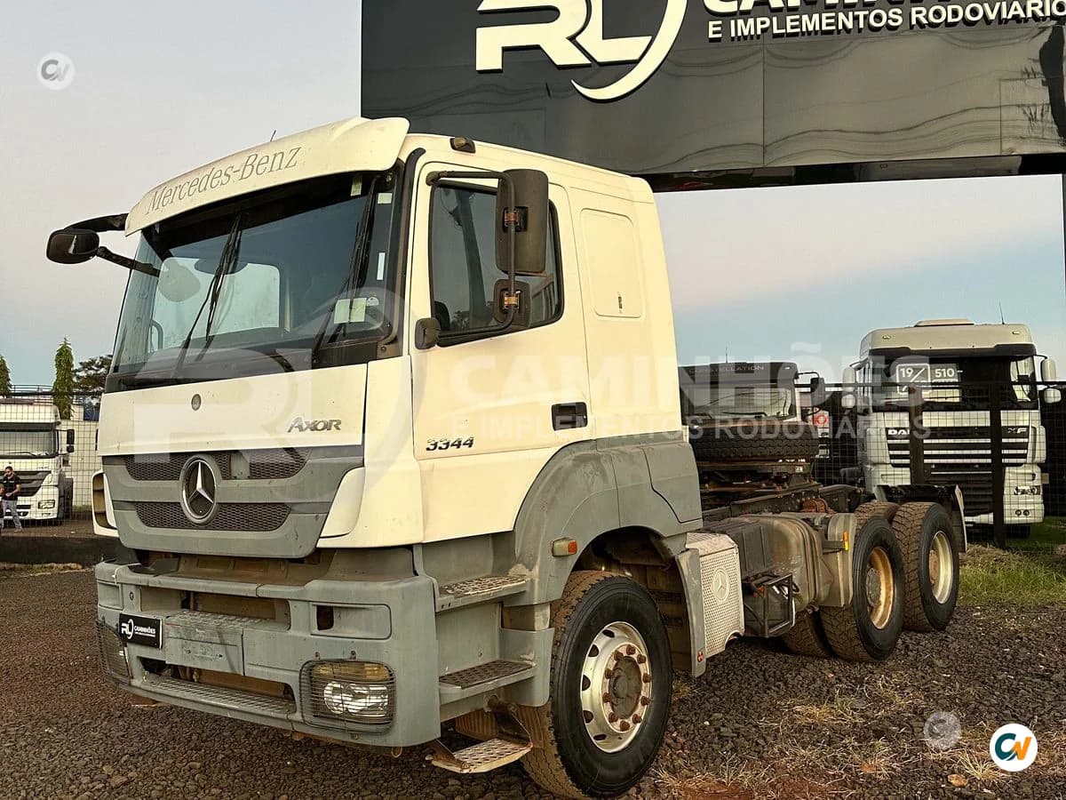 MERCEDES-BENZ Axor 3344 S 6x4 2p (diesel) (E5) 2018/2019 - Caminhão